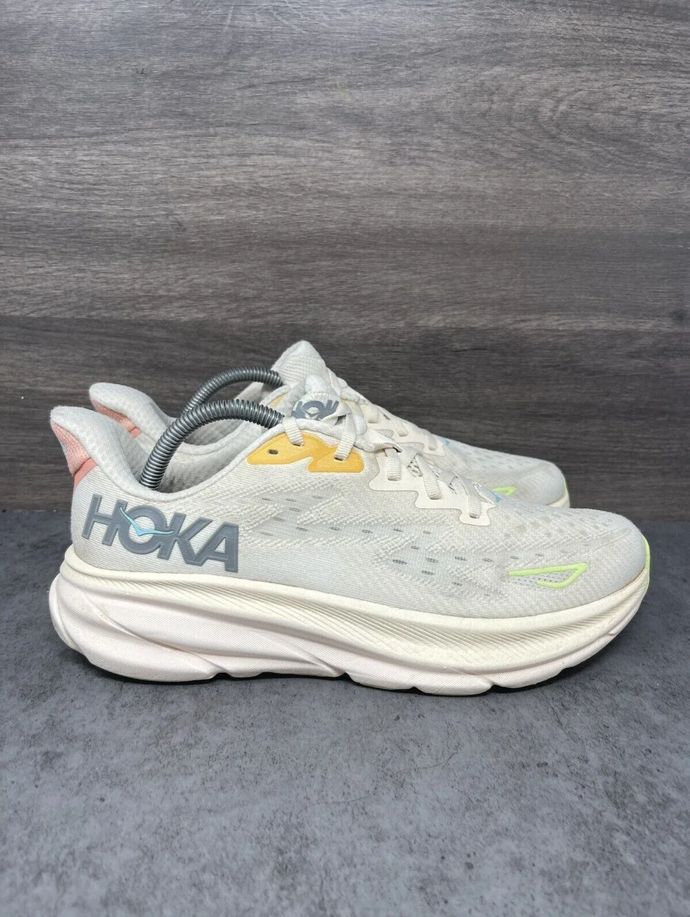 HOKA Clifton 9 Size 9.5 Womens Vanilla Astral Cushioned Road Running Shoes